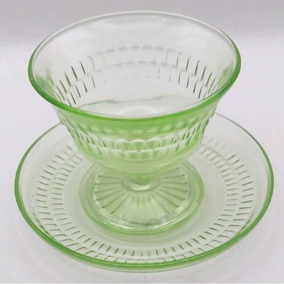 Vintage Hocking Glass Roulette Many Windows Uranium Green Sherbet & Saucer - Picture 2 of 8